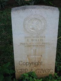 Dar Es Salaam War Cemetery - Willis, J